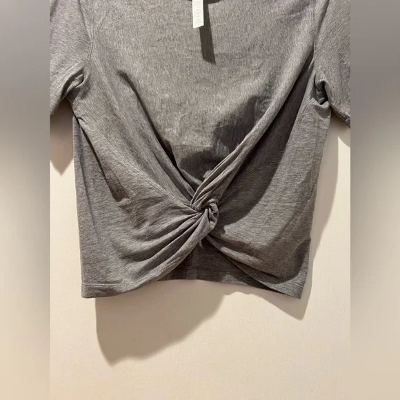 LULULEMON Crescent Tee Heathered Grey Size 4 - Picture 8 of 8